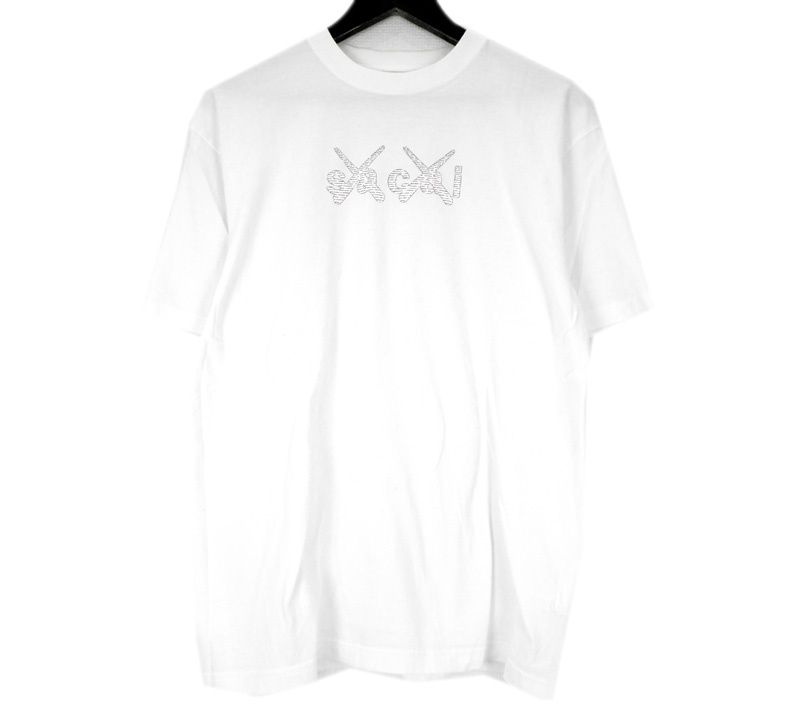 サカイ sacai × カウズ KAWS 【 21-0325S 】 ロゴ Tシャツ 50980