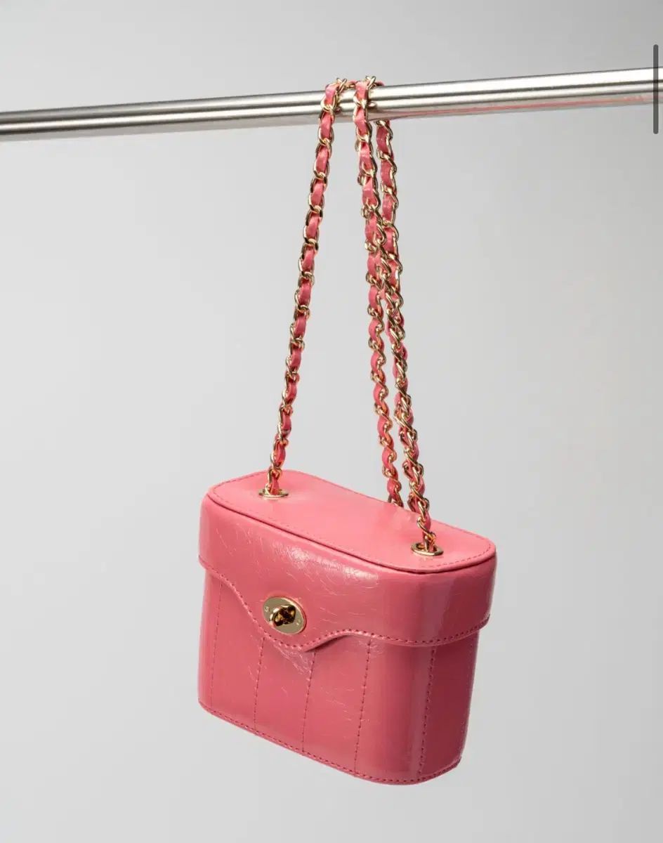 Cardinal Red Andy bag_pink