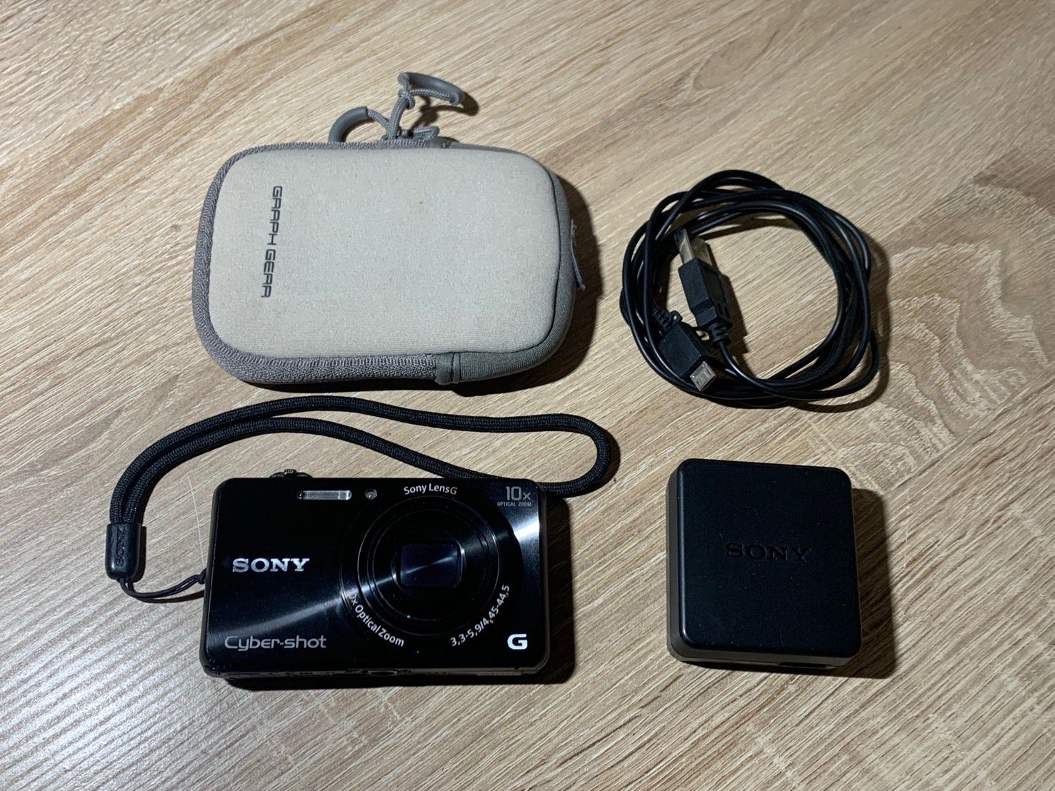 1690 Sony Cyber-Shot DSC-WX220 ブラック 動作確認済み デジカメ【ネ】