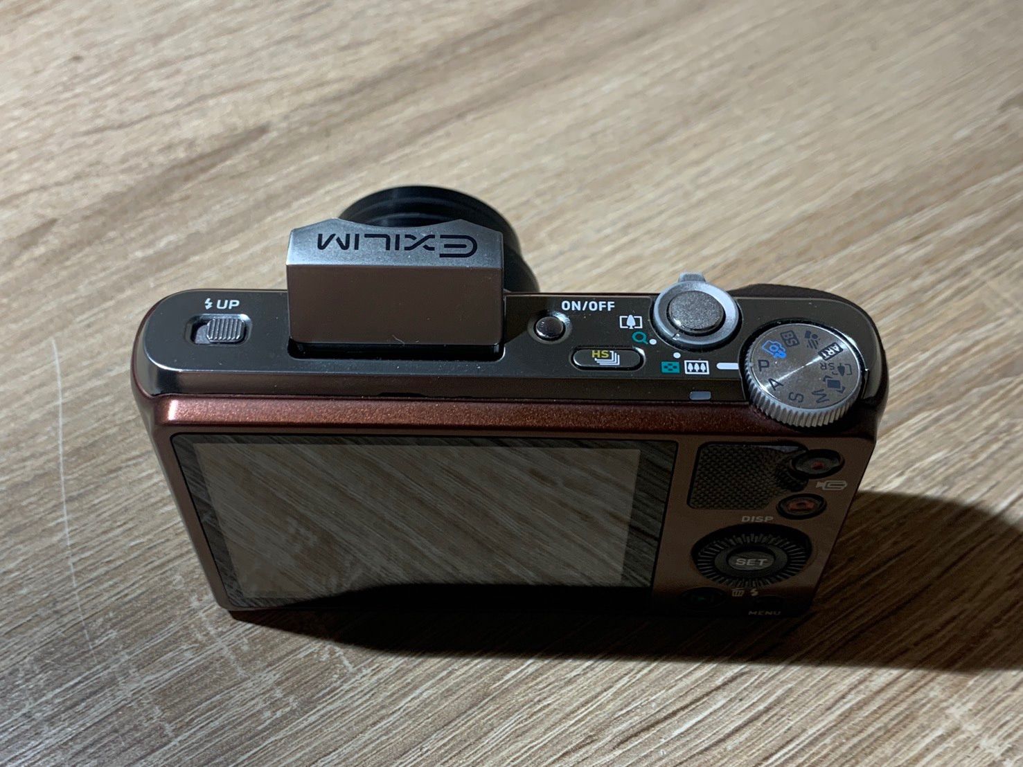 1700 Casio EXILIM EX-ZR700 ブラウン 動作確認済み やや訳アリ【コ