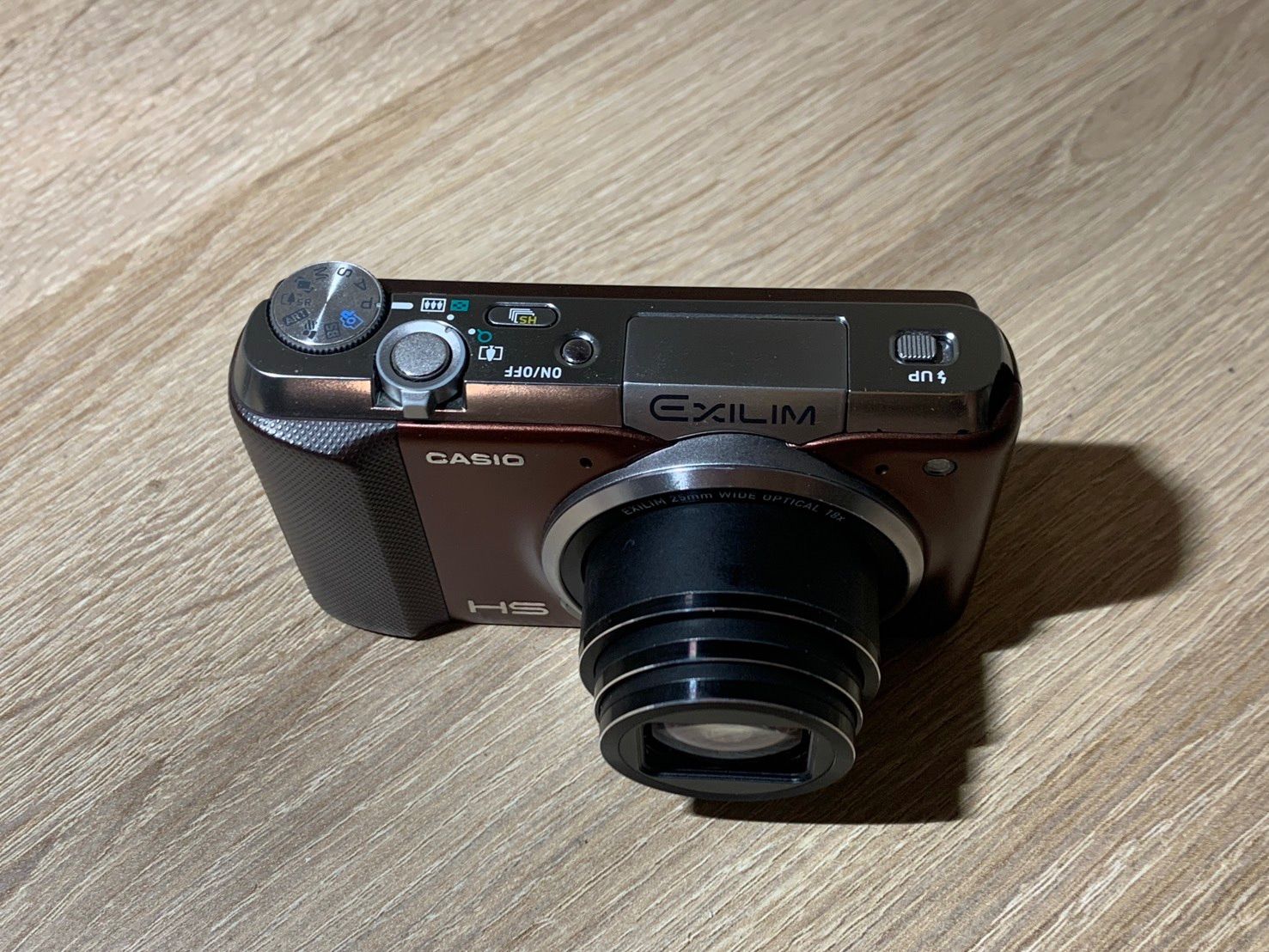 1700 Casio EXILIM EX-ZR700 ブラウン 動作確認済み やや訳アリ【コ