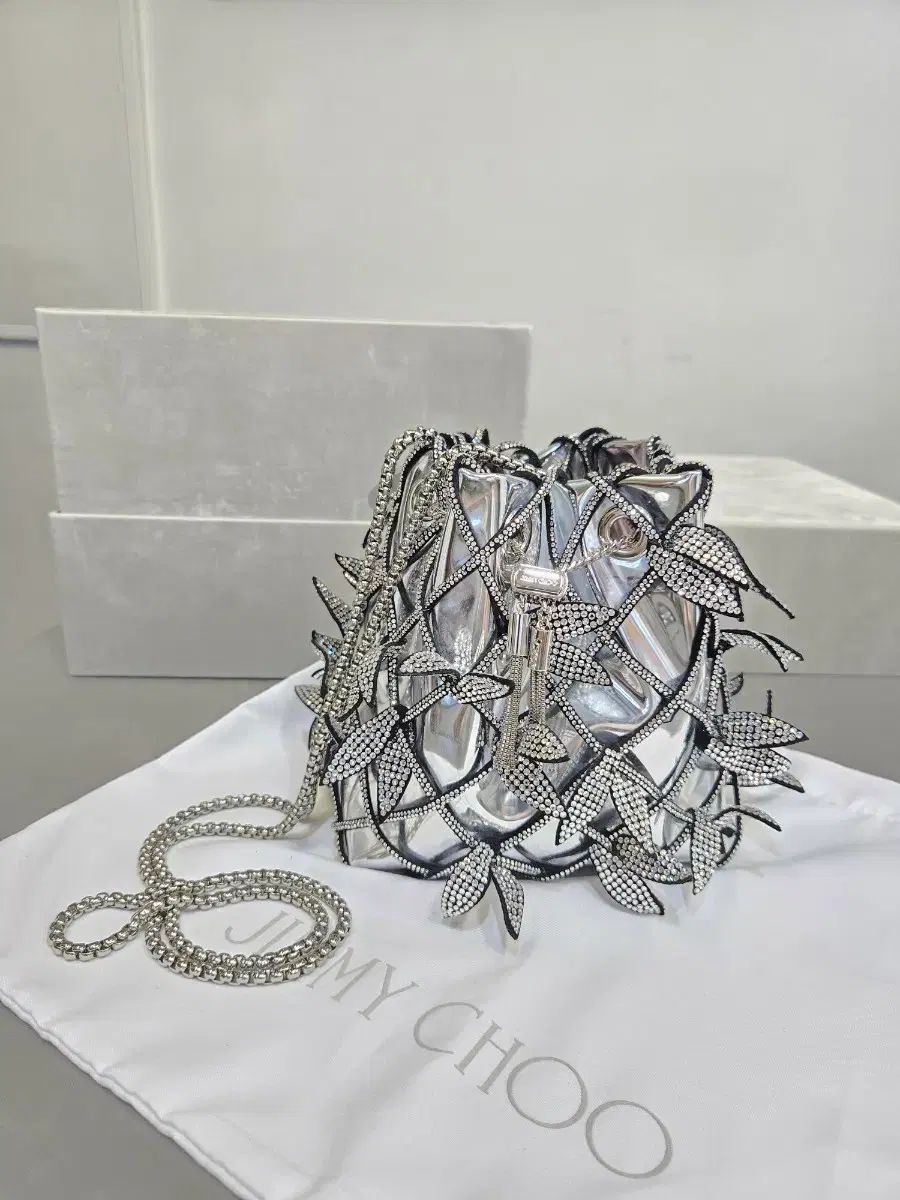 (新品)ジミーチュウ ボンボン ミニバッグ フルセット