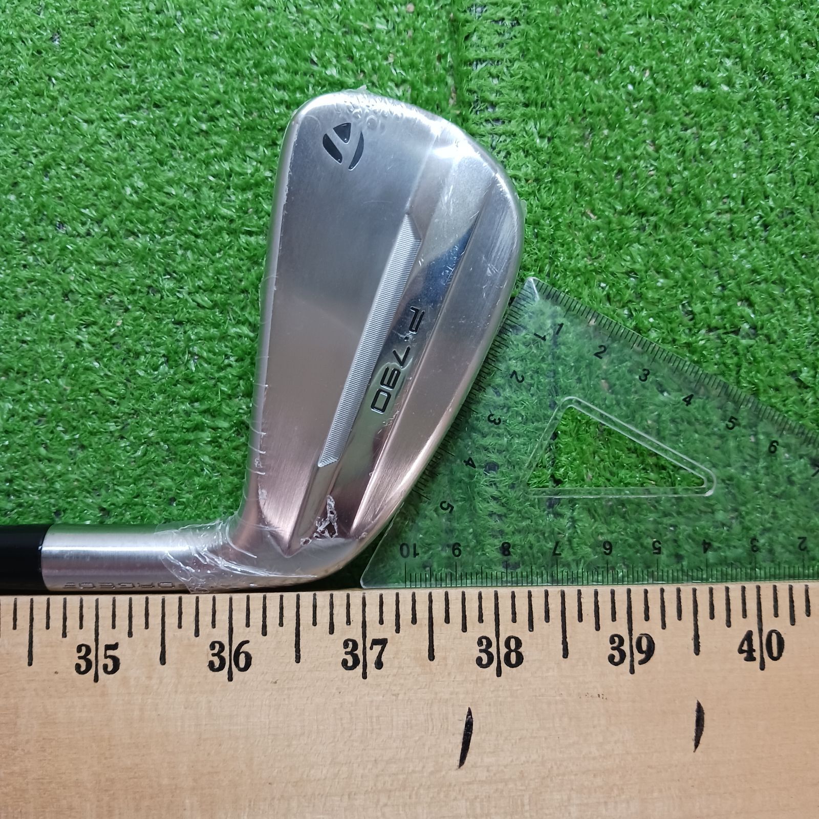新品】テーラーメイド P790 7番アイアン 2025【765】 - メルカリ