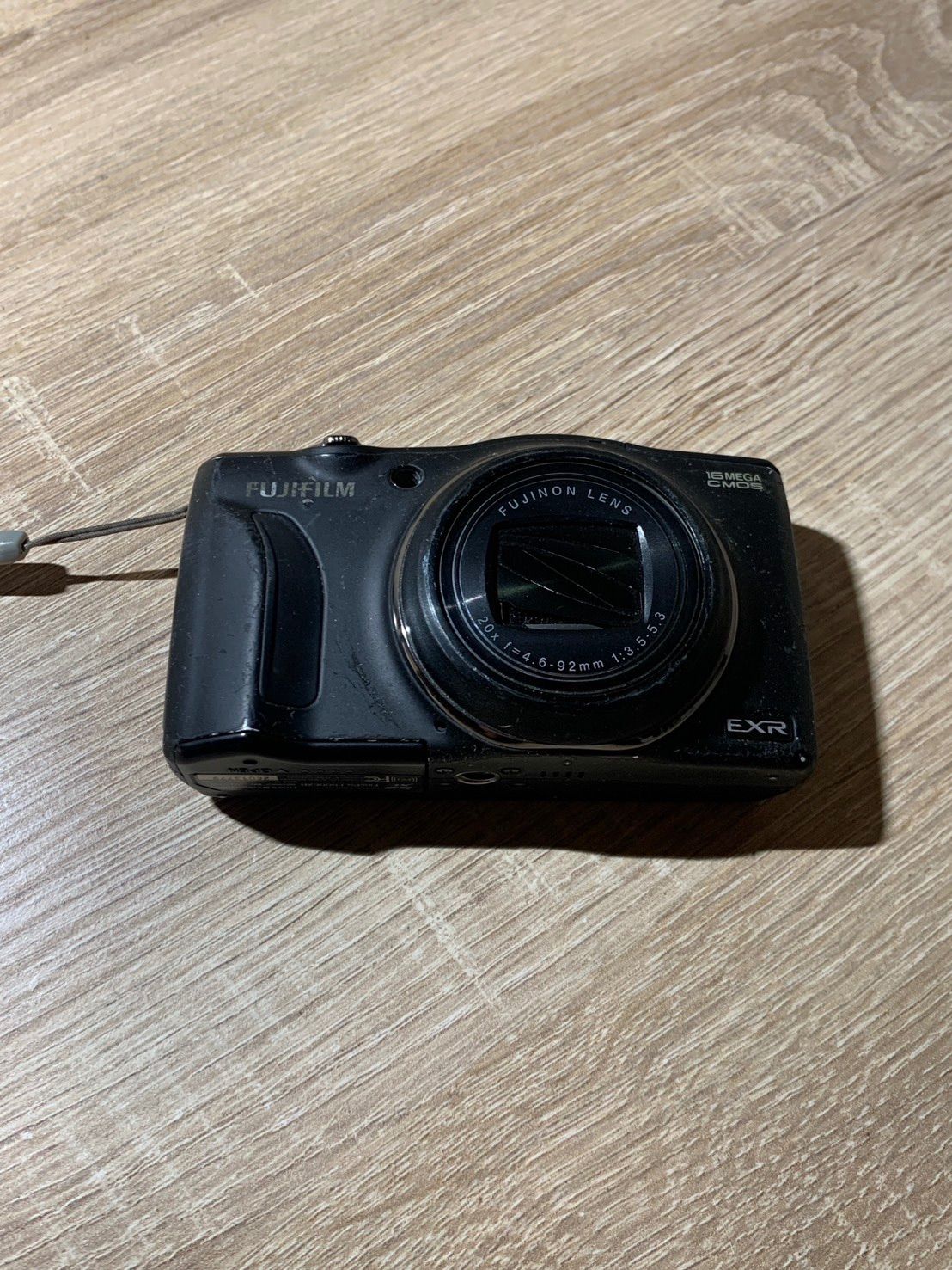 1746 FUJIFILM FINEPIX F800EXR ブラック 動作確認済み　訳アリ 【コ】
