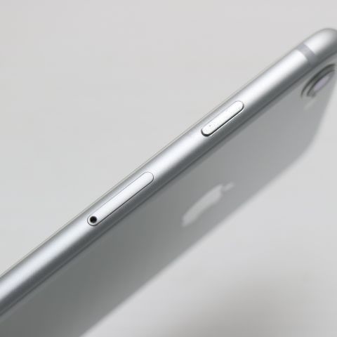 超美品 SIMフリー iPhone8 256GB シルバー 即日発送 スマホ Apple 本体