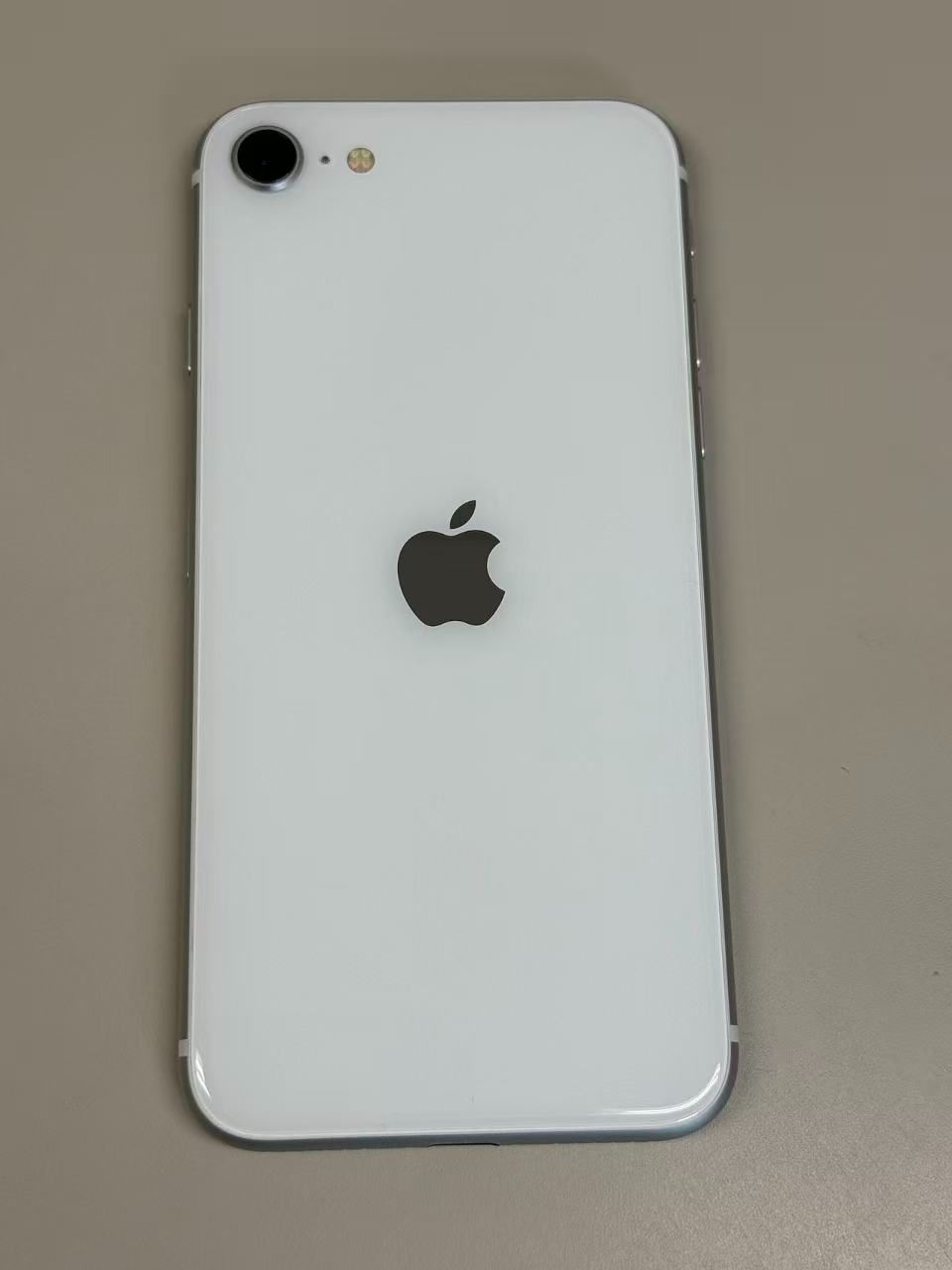 極美品 電池100%SIMフリーiPhone SE(第2世代) 64GB ホワイト - メルカリ