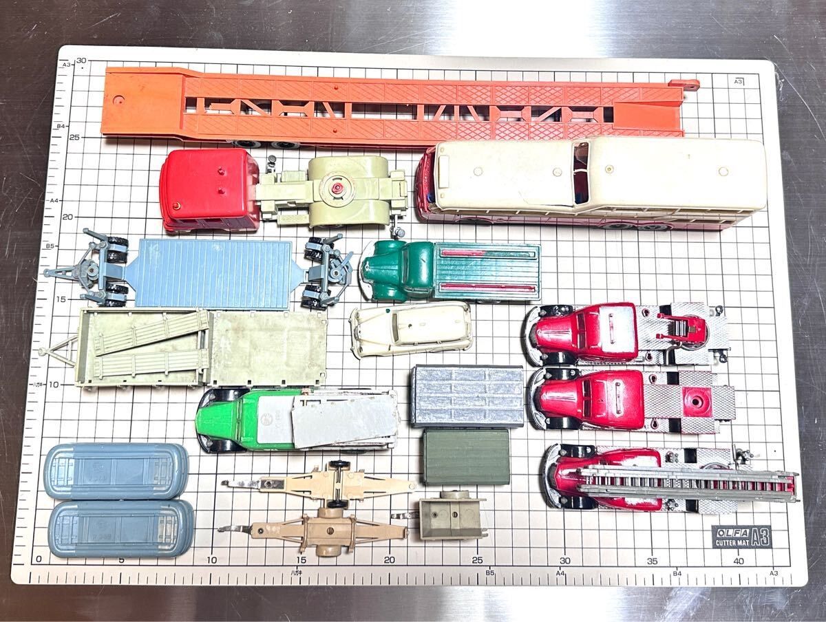 SIKU ジク シク 初期 プラスチック製 ミニカー ジャンク まとめ プラ はしご車 トレーラー バス トラック 牽引 小物 ビンテージ おもちゃ