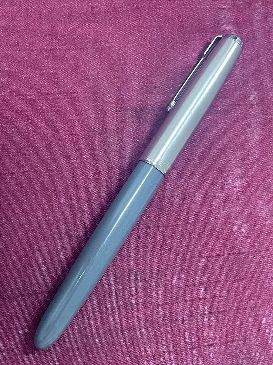 パーカ 万年筆 51 ラストラルロイ キャップ グレー 14K Fニブ