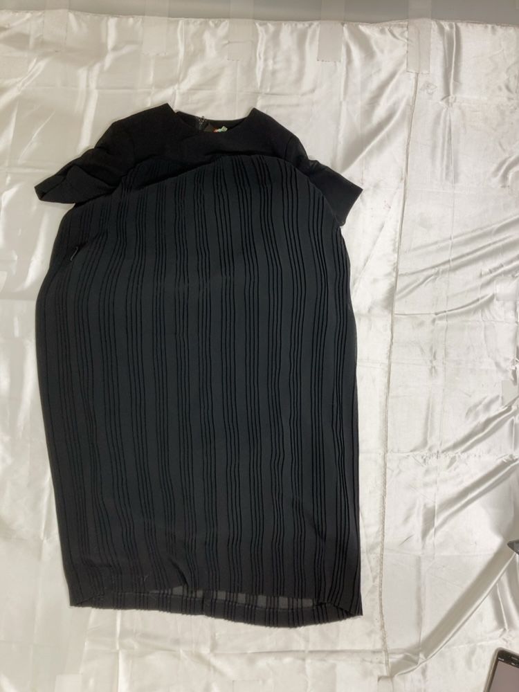 プリーツワンピース 半袖 ブラック 無地 上品 シンプル PLEATS PLEASE