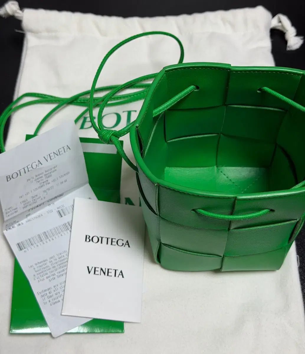 BOTTEGA VENETA ボッテガ・ヴェネタ バケットバッグ ミニ グリーン