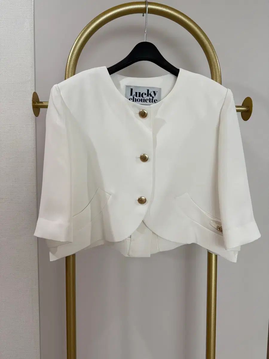 ラッキーシュエトゥ ボレロスタイル 半袖 ジャケット