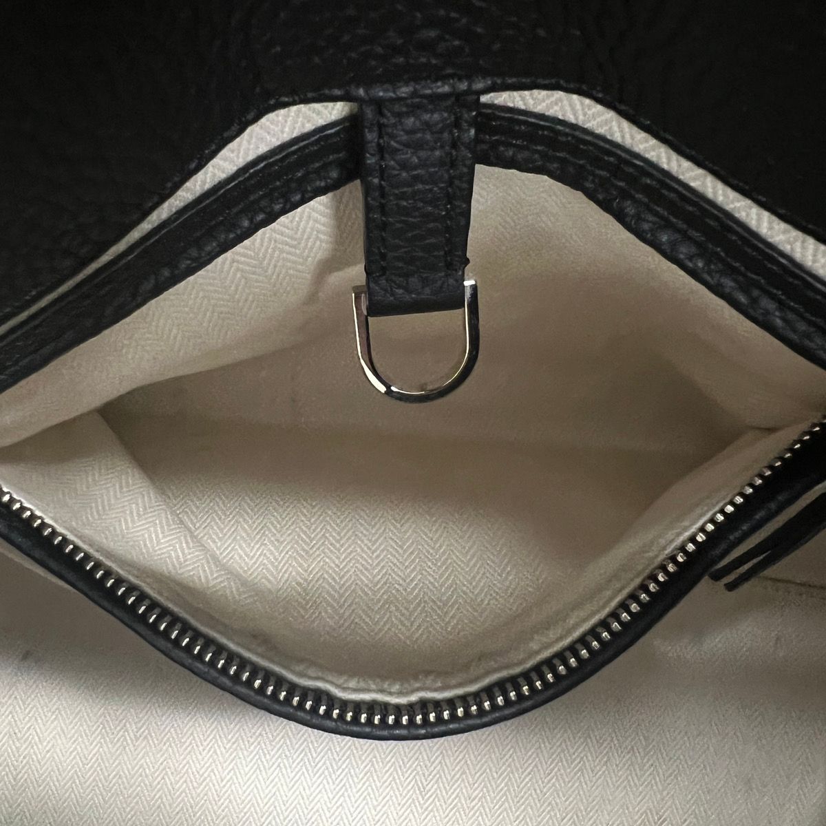 6/16価格改定】THE ROW 美品 ザロウ Soft Margaux 15 ソフト マルゴー
