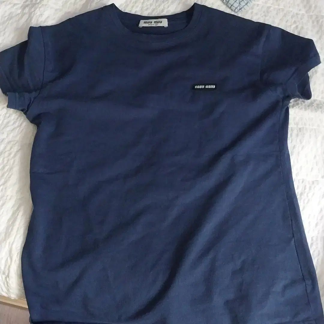 miumiu Tシャツ
