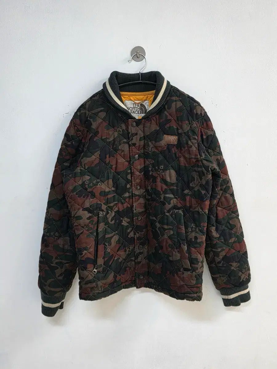THE NORTH FACE ザノースフェイス カモフラージュ キルティング ジャケット 状態良好