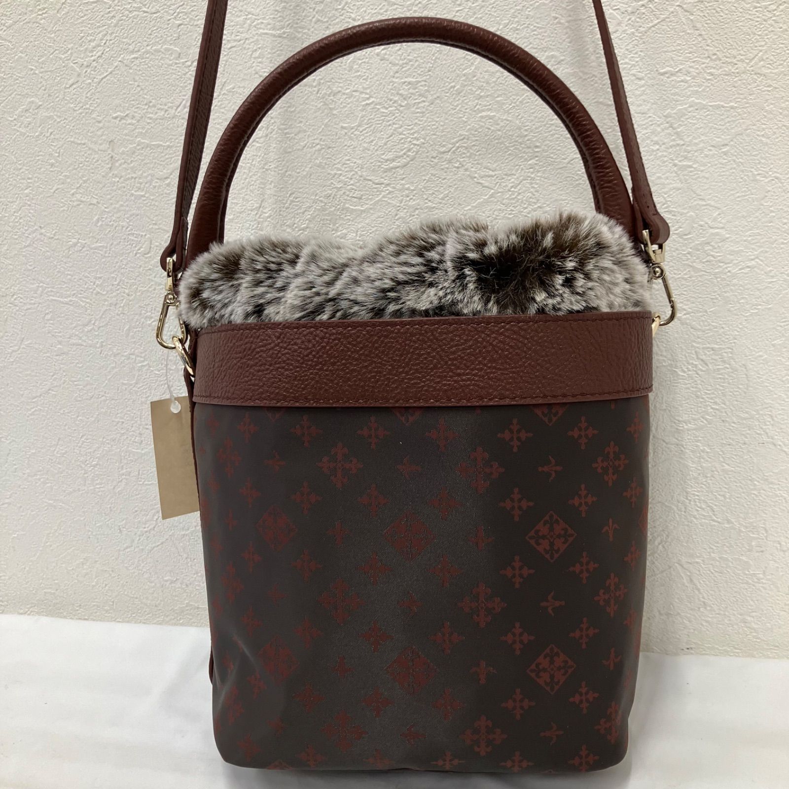 Y4898　【美品】　russet　ラシット　クリスマス限定　2way　ショルダーバッグ　ハンドバッグ　バケツ型　エコファー巾着　ナイロン　レザー　チャコールレッド　レッドブラウン　赤茶　レディース　モノグラム　S-404