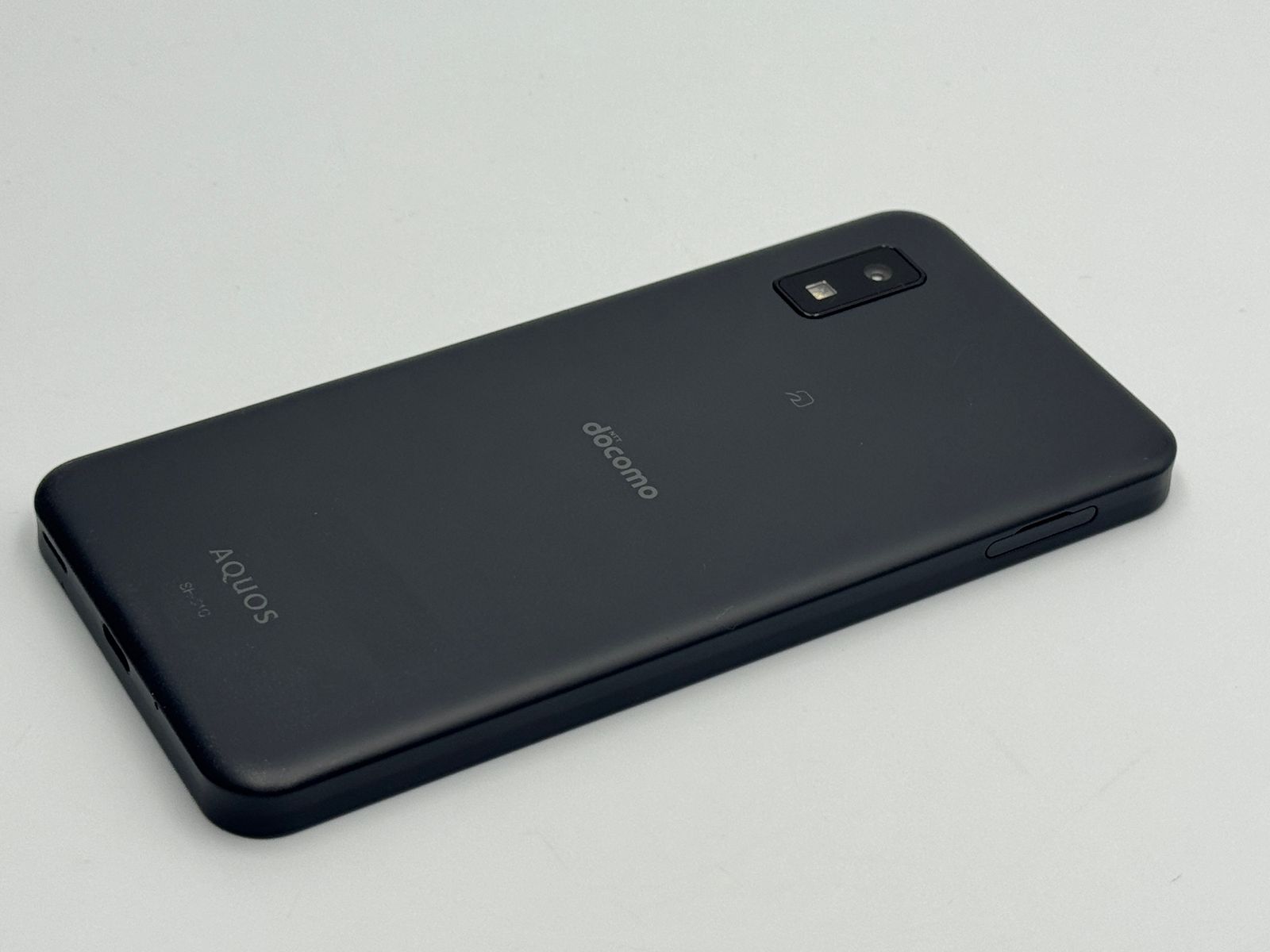 【中古C】AQUOS wish2 SH-51C チャコール SIMフリー 白ロム