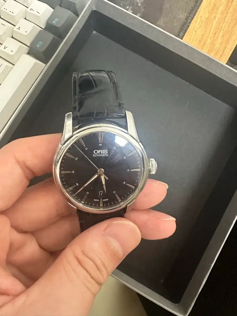ORIS アトリエ デイト
