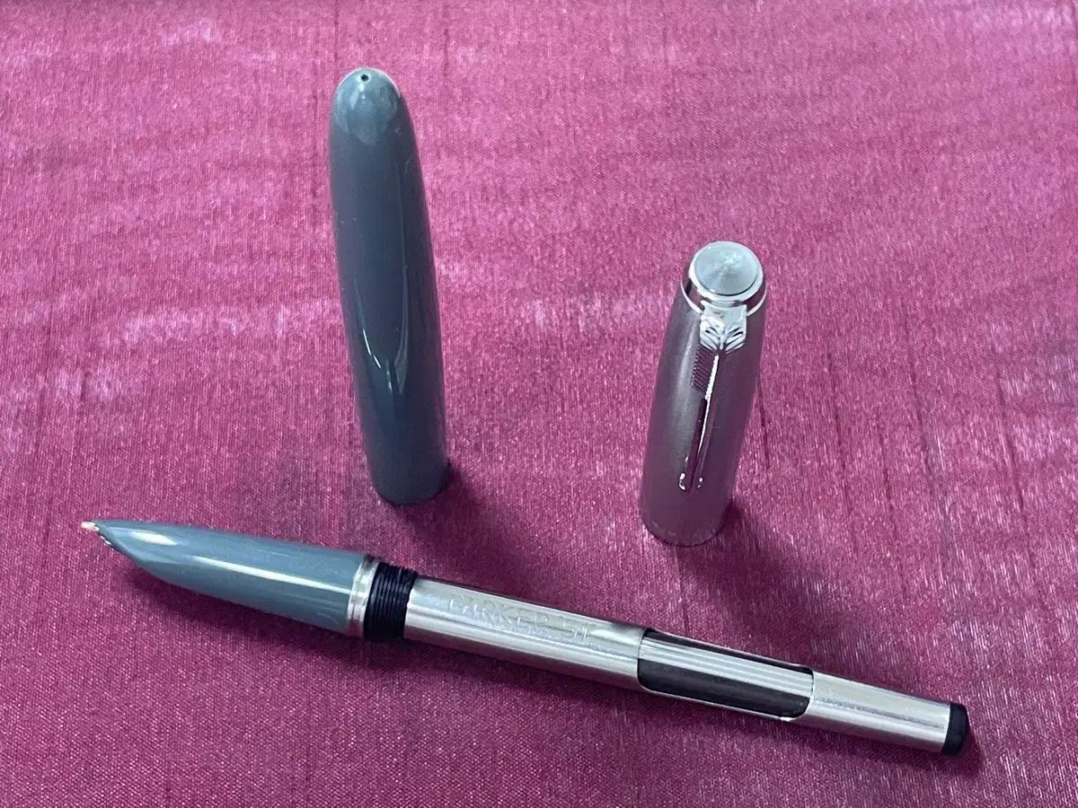 パーカ 万年筆 51 ラストラルロイ キャップ グレー 14K Fニブ