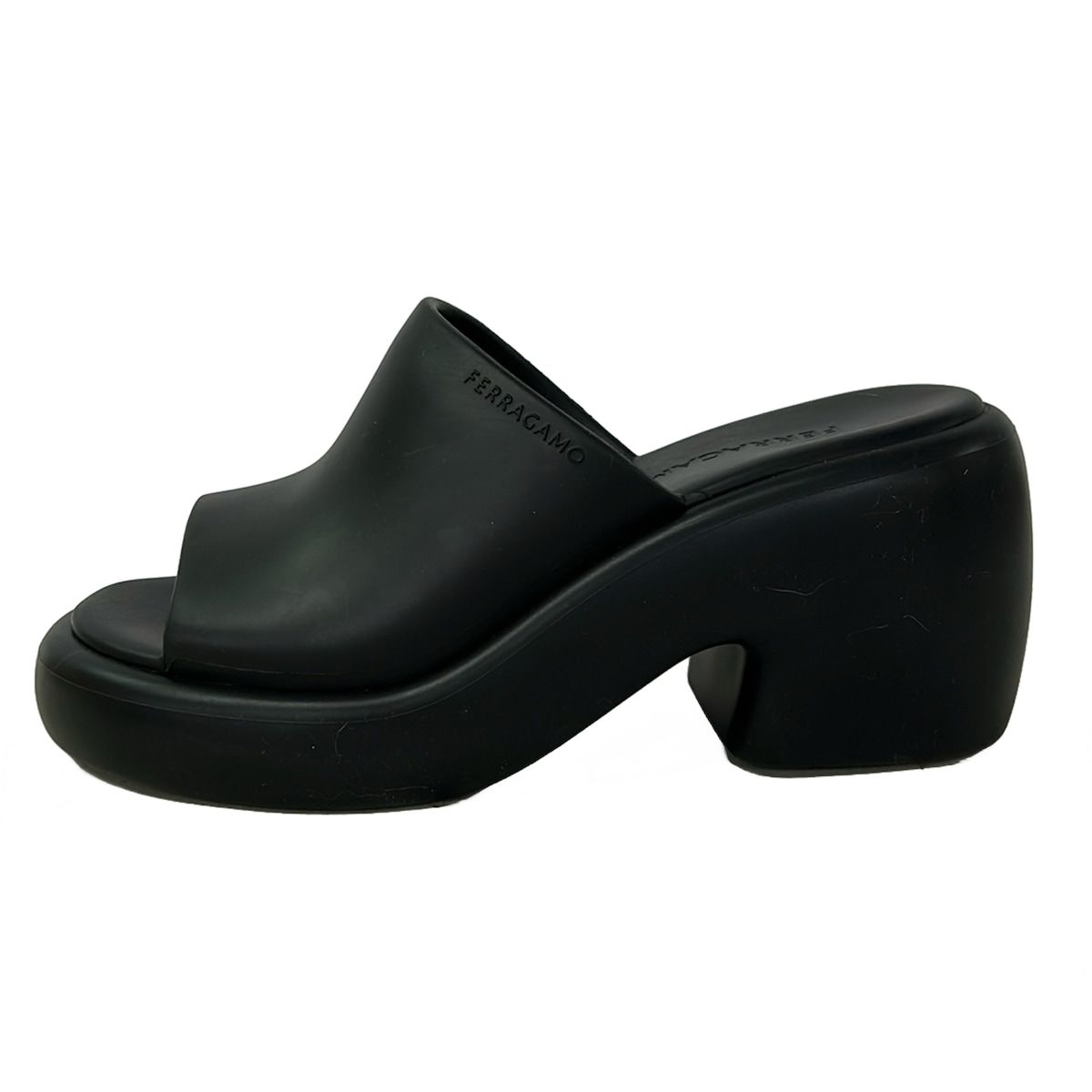 FERRAGAMO/SalvatoreFerragamo(サルバトーレフェラガモ) ミュール 8 レディース - 黒