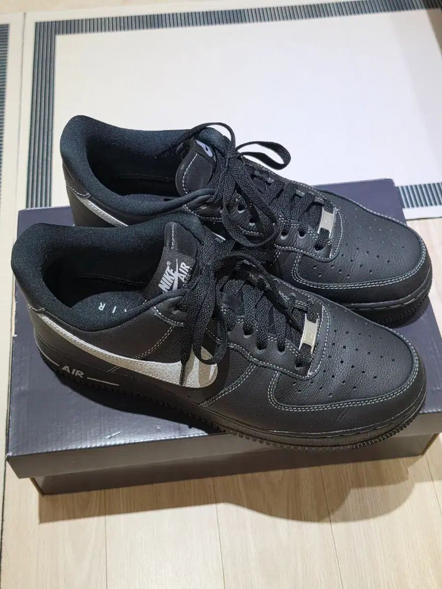 (ほぼ新品/280) NIKE ナイキ エアフォース 1 07 LV8 ブラック ウルフ グレー (ほぼ新品/280) NIKE ナイキ エアフォース 1 07 LV8 ブラック ウルフ グレー