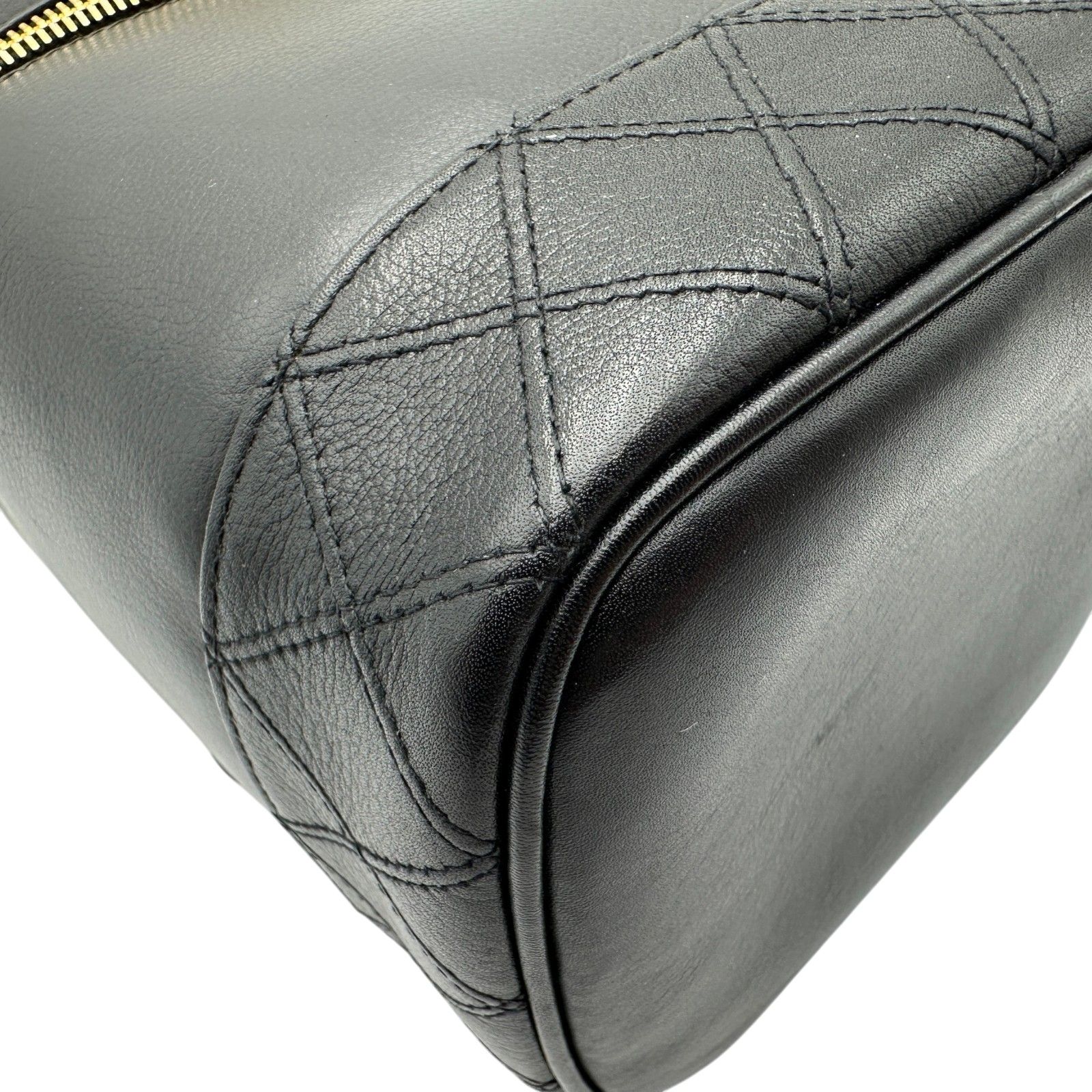 シャネル CHANEL ピコローレ バニティバッグ A01619 4番台 ブラック ゴールド金具 ラムスキン レディース その他バッグ
