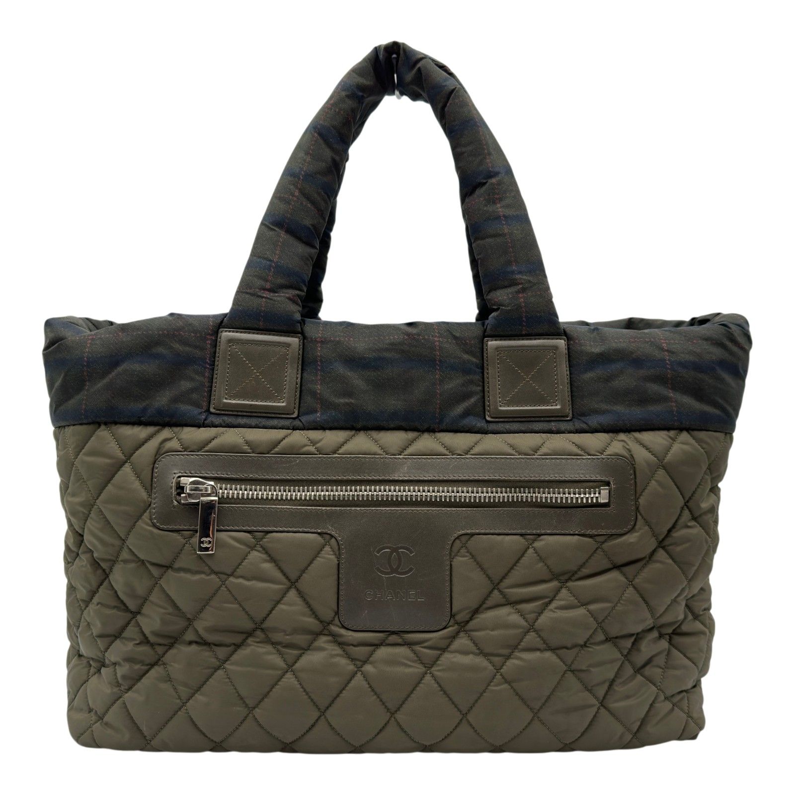 シャネル CHANEL コココクーン トートMM A48611 18番台 カーキ ナイロン レディース トートバッグ