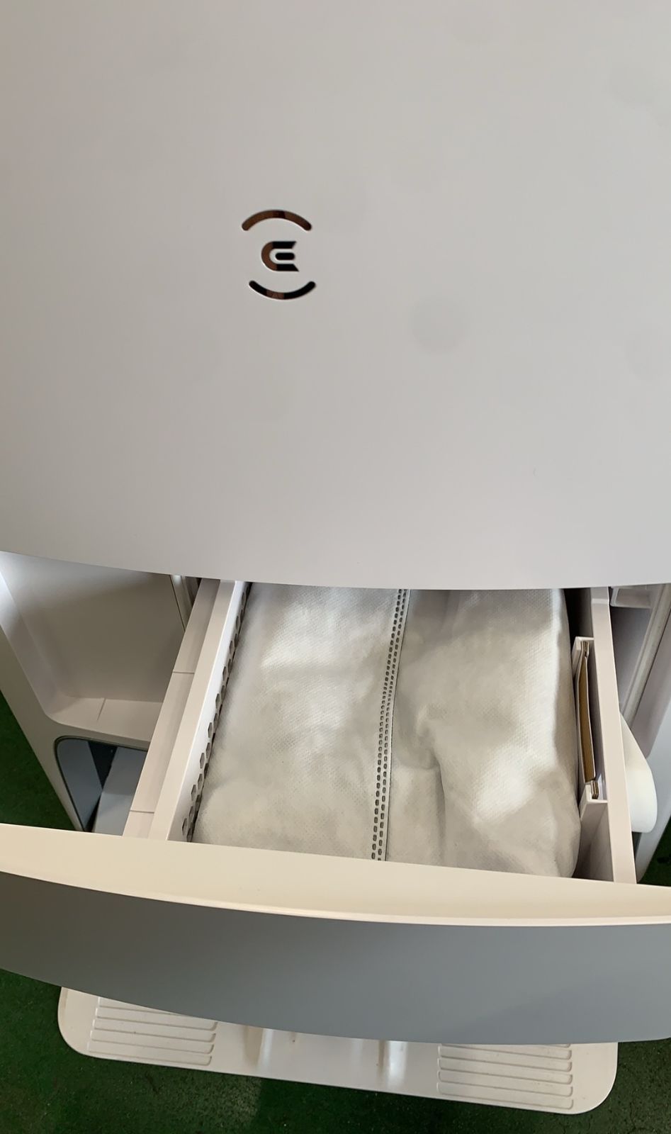 ECOVACS DEEBOT T20 OMNI ロボット掃除機--530911