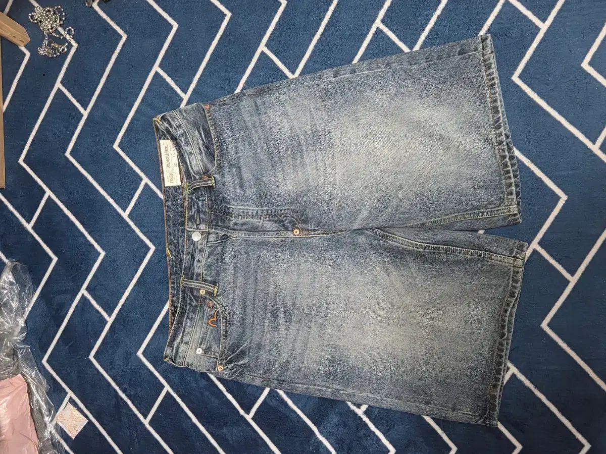 PALACE EVISU デニム ショーツ 32 PALACE EVISU デニム ショーツ 32