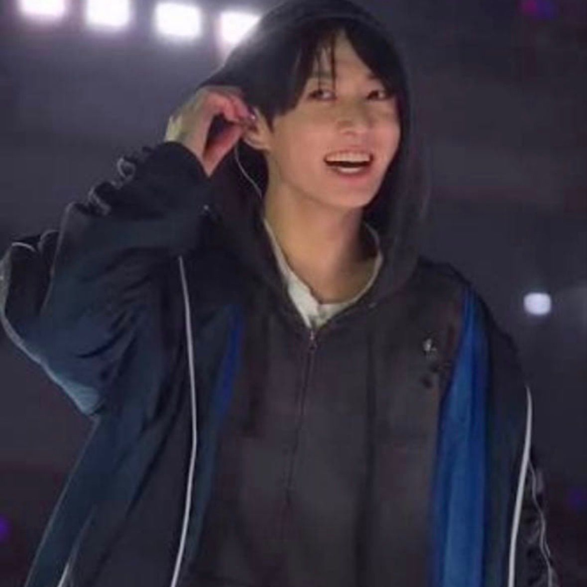BTS ARIRANG BUSAN 釜山 Zip-up Hoodie Charcoal ジップアップ