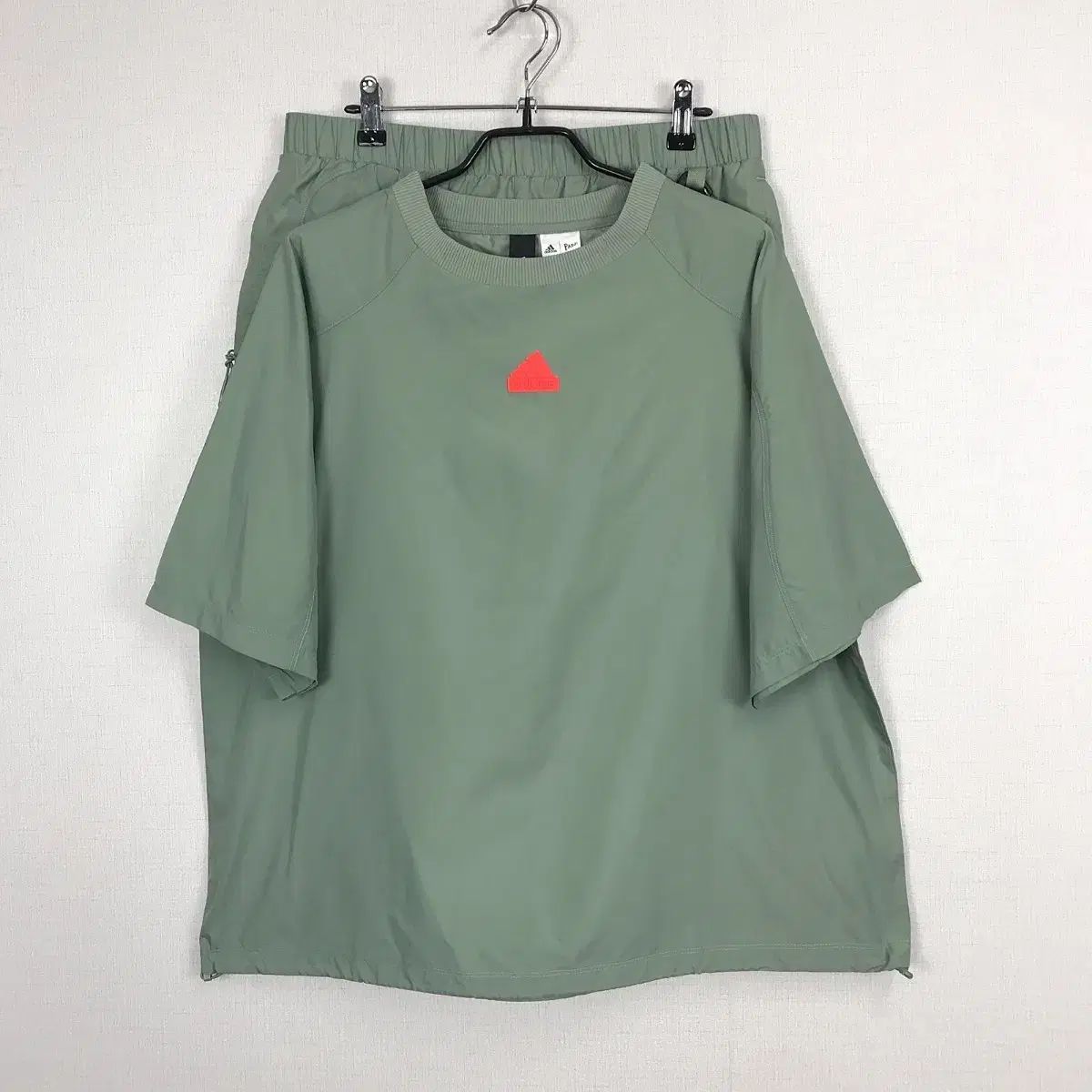 アディダス シティ FIGHT OR ESCAPE ルーズフィット 半袖 Tシャツ ズボン セット レディース L