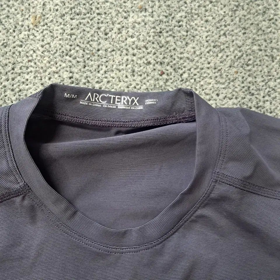 ARC'TERYX アークテリクス 長袖 Tシャツ サンプルタグ ARC'TERYX アークテリクス 長袖 Tシャツ サンプルタグ