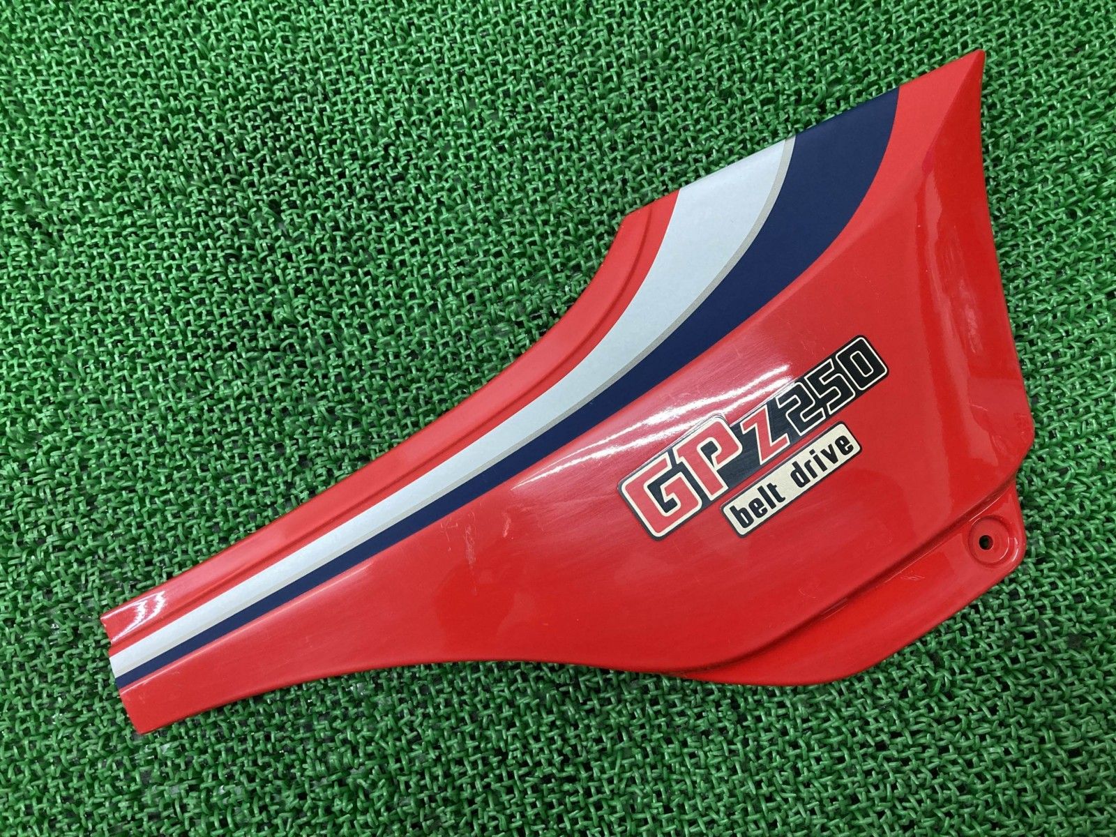 GPZ250 サイドカバー 右 赤 36001-1195 カワサキ 純正 中古 EX250C サイドカウル Td