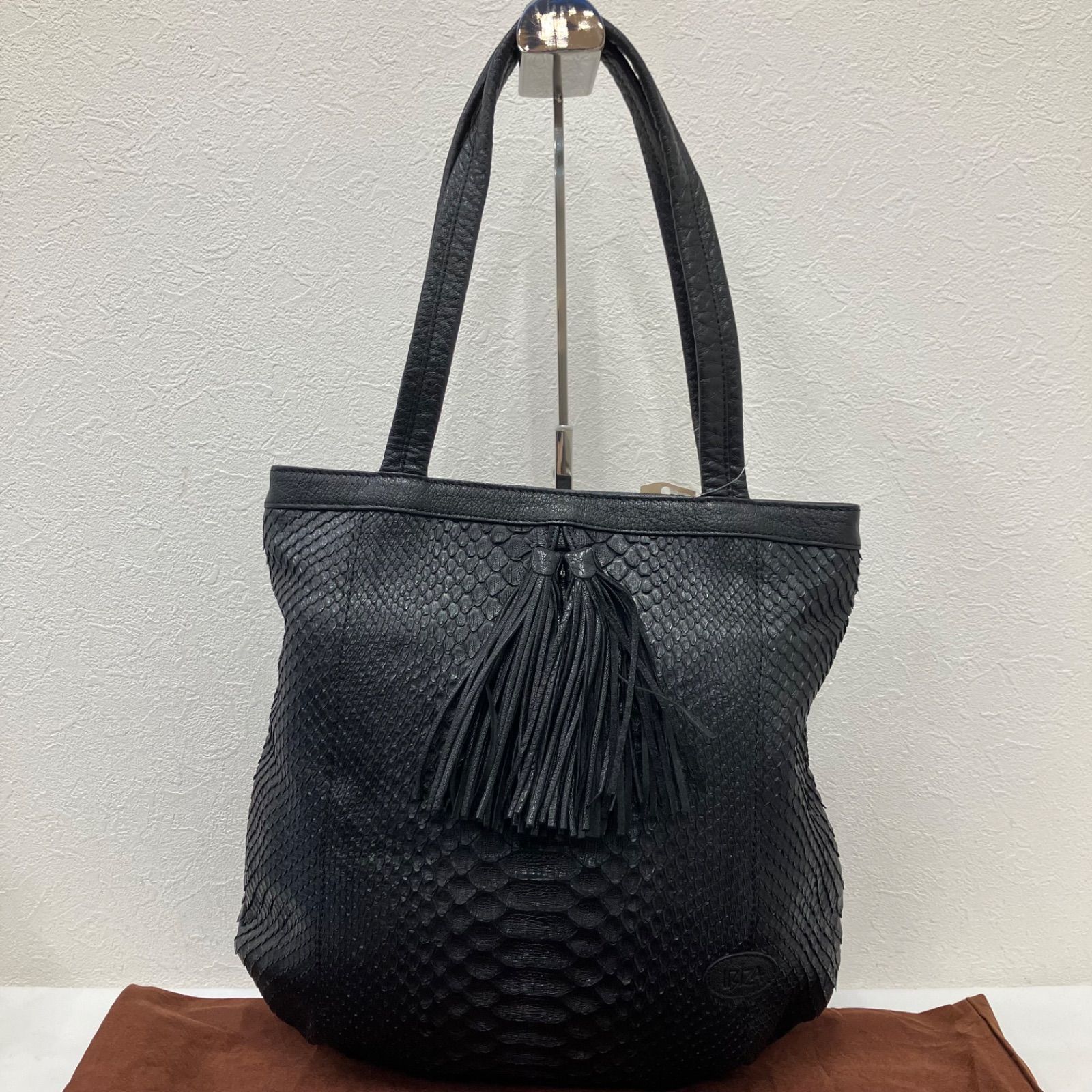 IBIZA タッセル付き トートバッグ　ハンドバッグ　美品 4931 【美品】 IBIZA イビサ イビザ トートバッグ ハンドバッグ