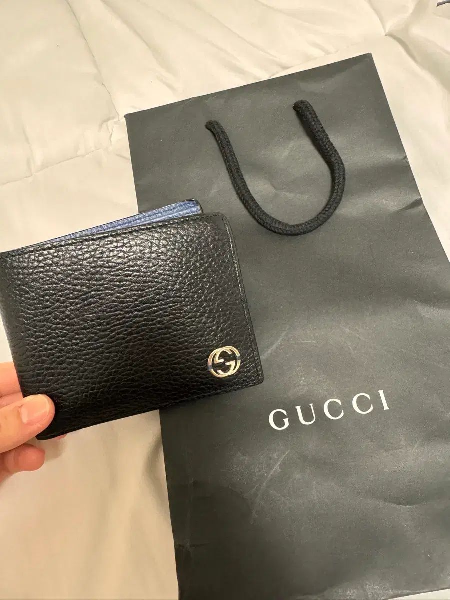 グッチ インターロッキング メンズ 二つ折り財布 正規品（状態良し）