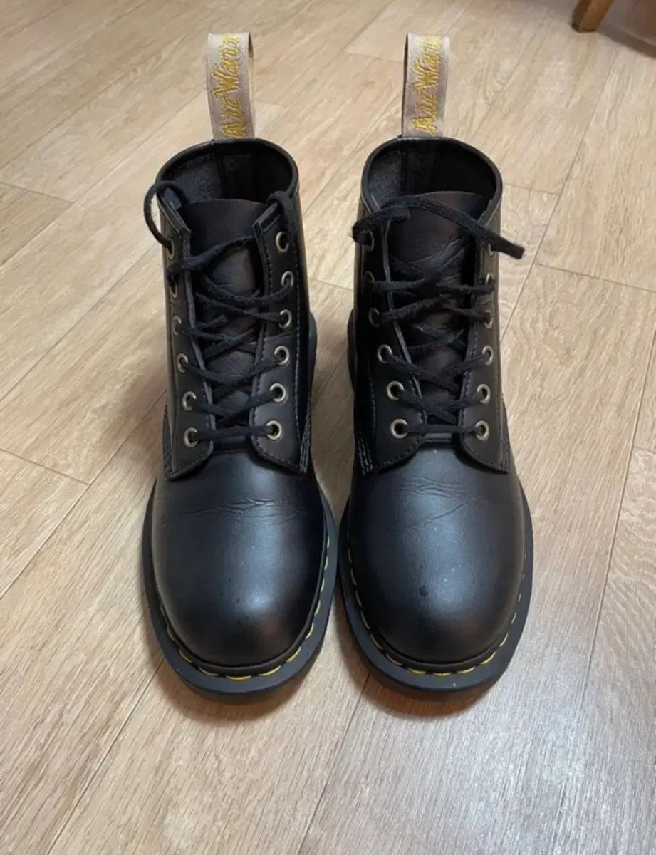 DR. MARTENS 1460 6ホール 250