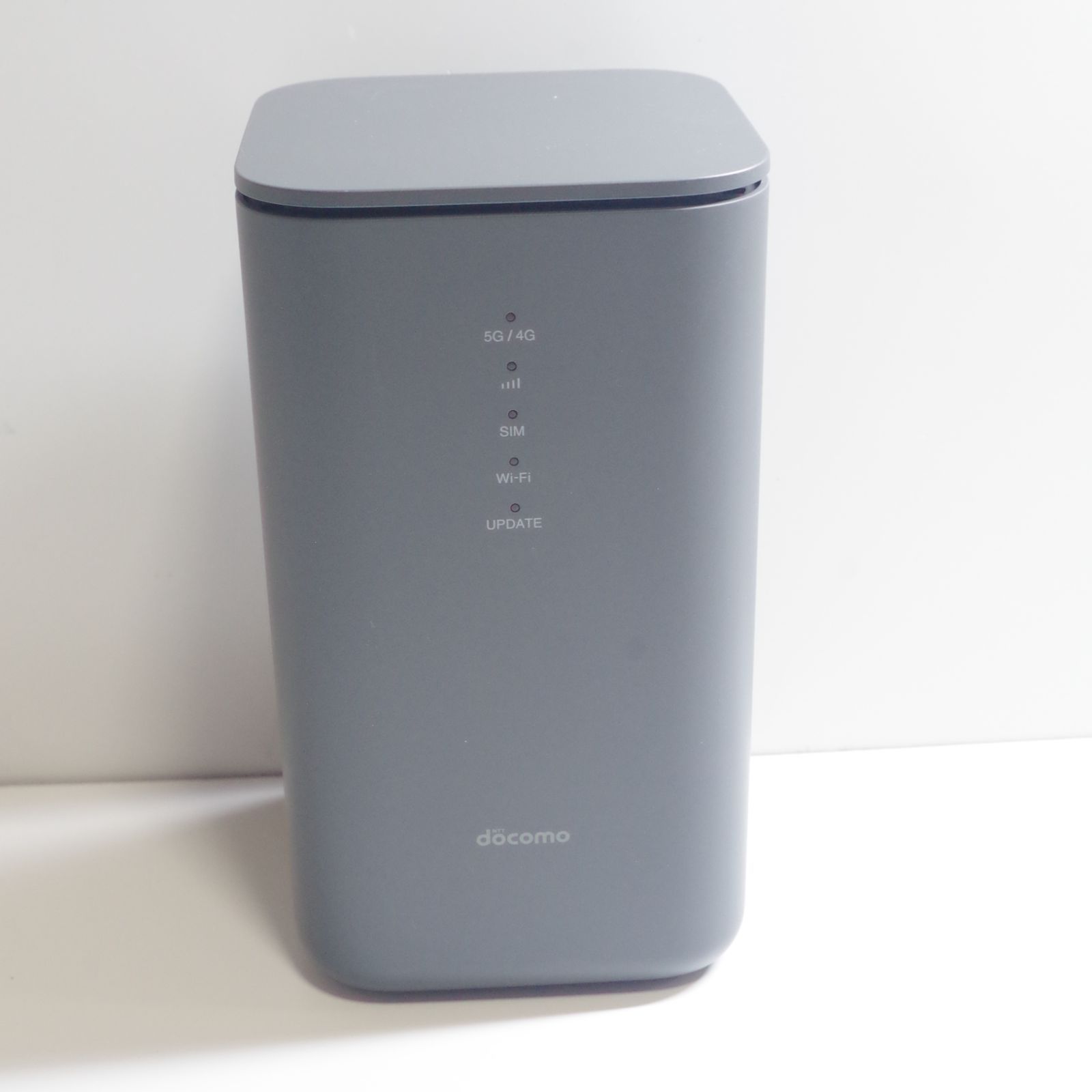 NTTドコモ HR02 home 5G ルーター Wi-Fi 本体のみ 中古 - メルカリ
