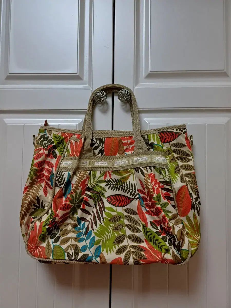 LeSportsac レスポートサック ミディアムビッグバッグ