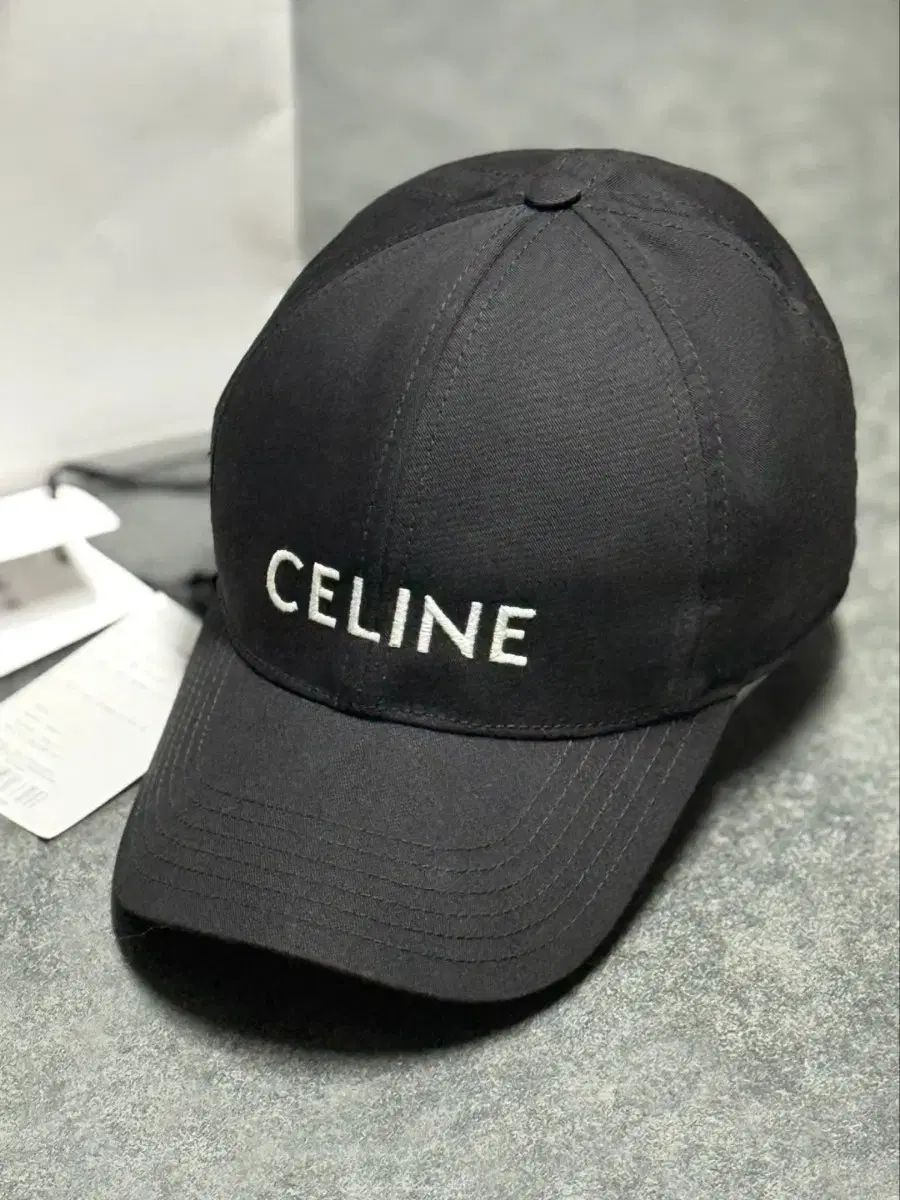 Celine セリーヌ ロゴ ベースボールキャップ ブラック (正規品)