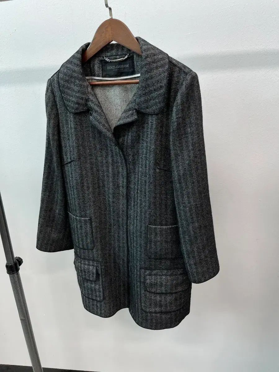 レディース) Dolce&Gabbana ドルチェ＆ガッバーナ BLACK LABEL ヘリンボーン ロング丈ジャケット