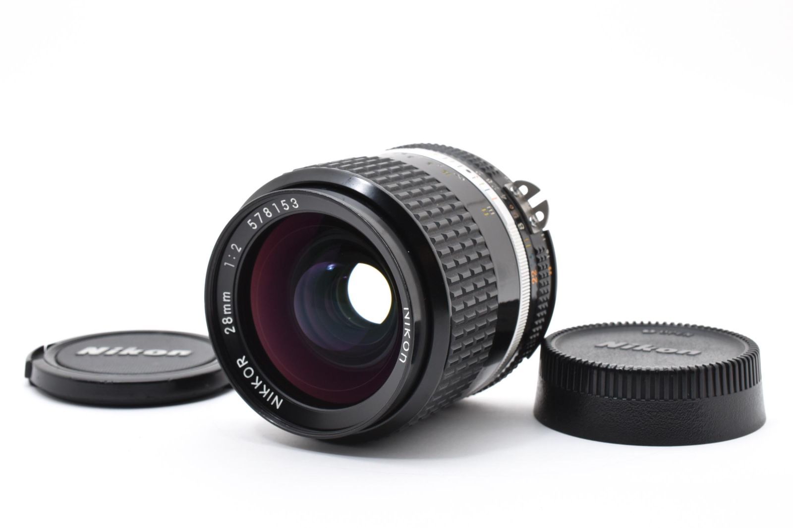 #5220 ニコン Ai-s Nikkor 28mm f/2 MF Wide Lens w/ Hood HN-2 マニュアルレンズ [動作確認済]