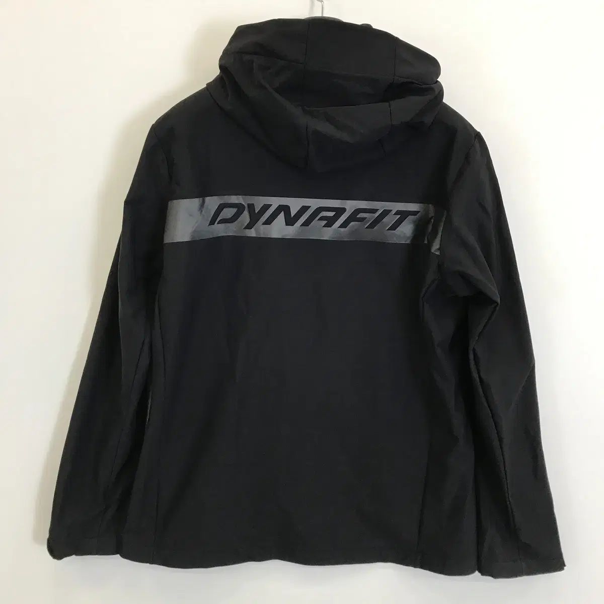驚きの破格値，新作 DYNAFIT ディナフィット ウィンドブレーカー L