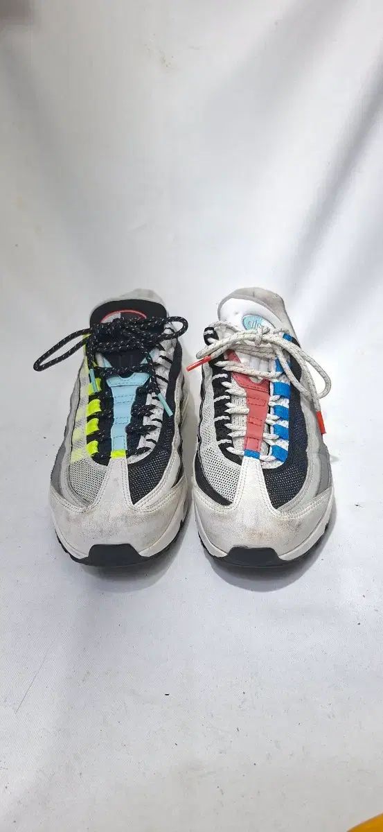 240 NIKE エア マックス95 スニーカー