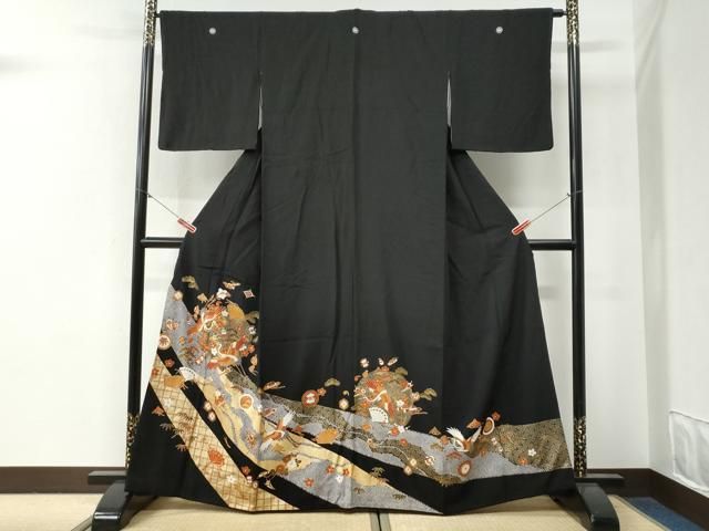 平和屋着物●豪華黒留袖　駒刺繍　鬘帯飛鶴松竹梅宝尽くし花文　金彩　三越扱い　正絹　逸品　CABG0482yc