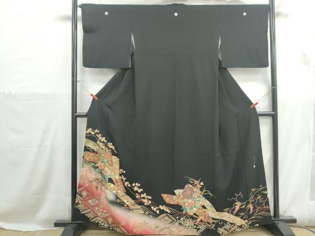 平和屋着物□谷崎潤一郎の世界 黒留袖 駒刺繍 鴛鴦花文 蔦の葉葡萄 暈