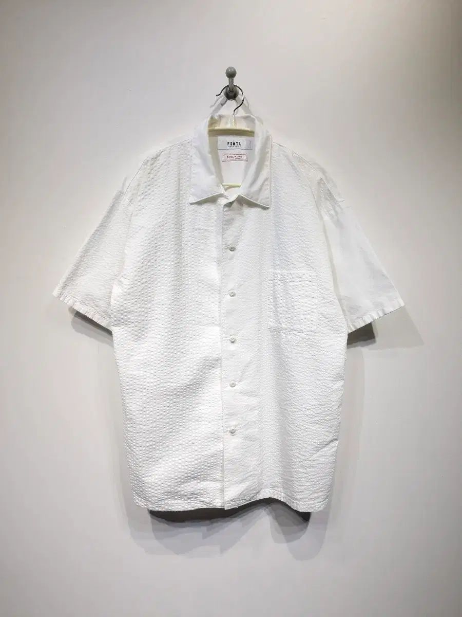 ファンデメンタル(FDMTL)シアーサッカー半袖シャツ 9,984円