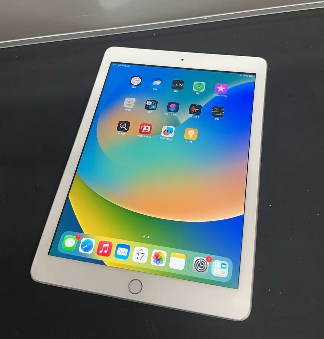 iPad 第5世代 32GB WiFi シルバー 中古 - メルカリ