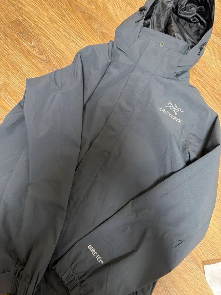 ARC'TERYX アークテリクス フード ウィンドブレーカー