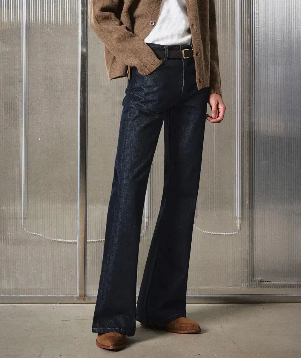 (44) LMOOD Zanne Indigo Flare Denim