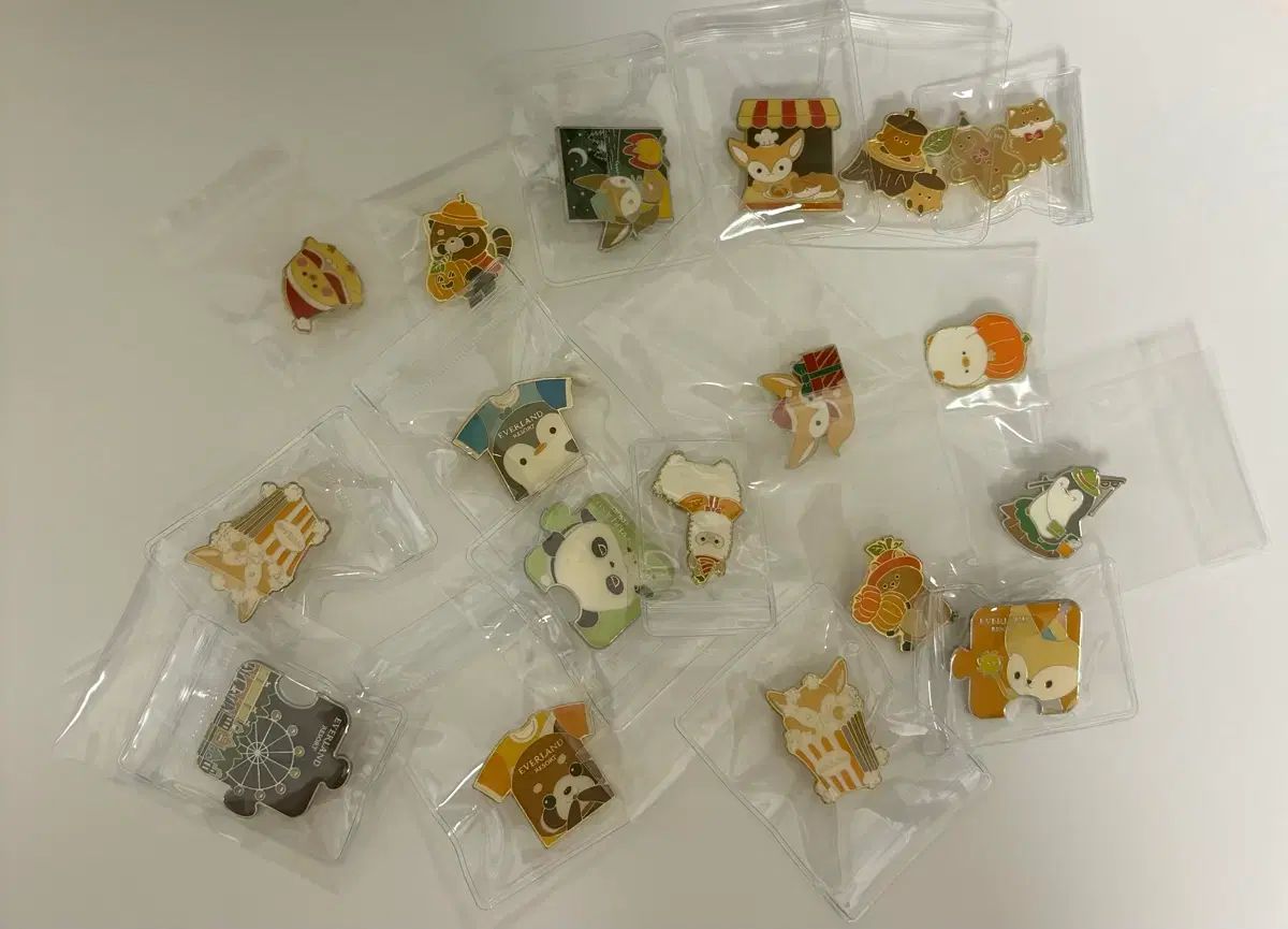 EVERLAND 廃盤 バッジ まとめ 出品