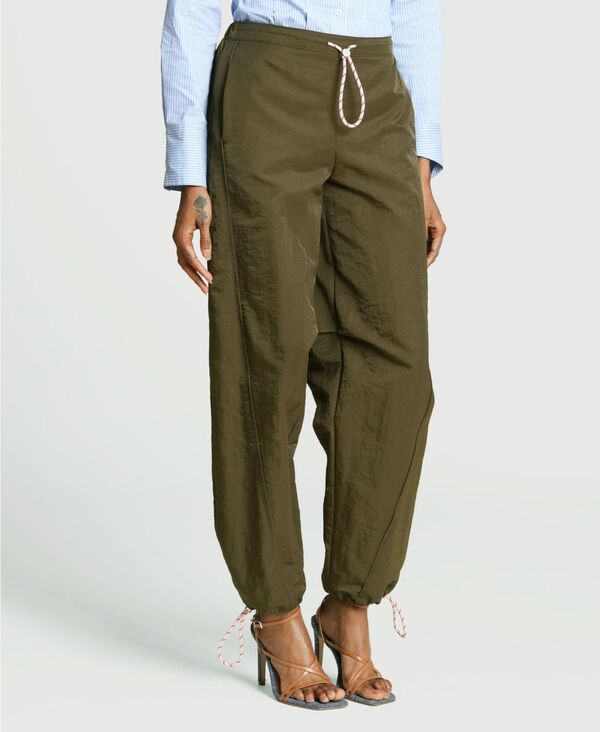 アヴェックレフィーユ レディース ボトムス カジュアルパンツ Avec Les Filles Womens Track Jogger Pants Moss